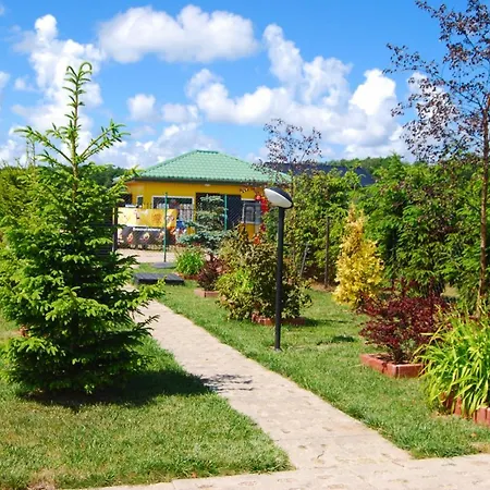 Holiday home Uzenabow